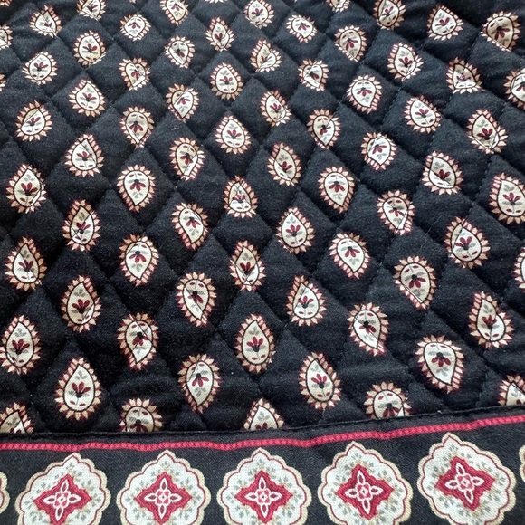 Vera Bradley black & white paisley/medallion shoulder tote bag with long straps - Picture 8 of 8